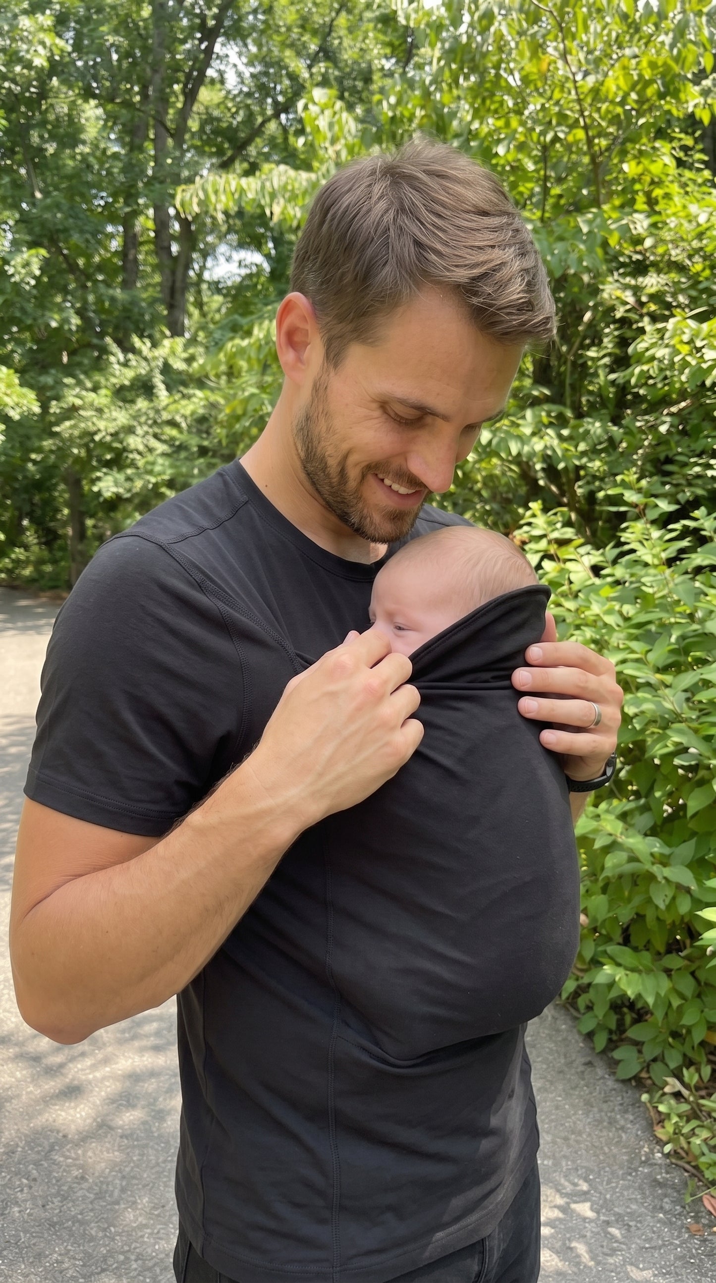PapaTee™ Baby Pouch Shirt